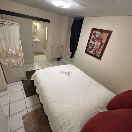 Entier Proche De Apartament